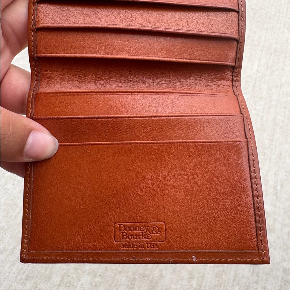 Dooney & Bourke Vintage Trifold Wallet Brown Tan Leather Made in USA - Picture 4 of 6